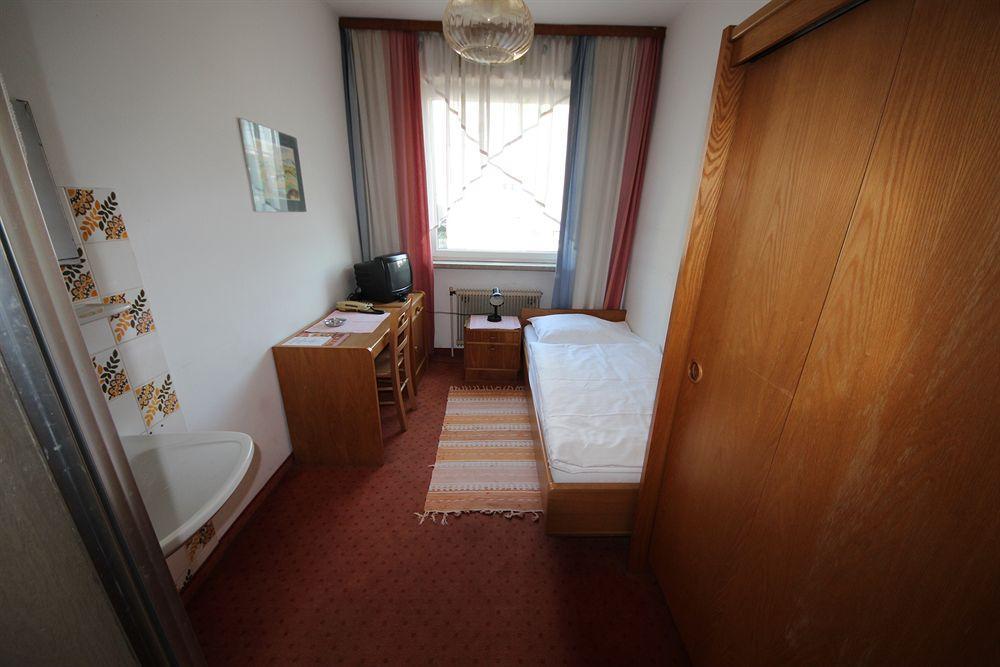Hotel Kleinmuenchen Λιντς Εξωτερικό φωτογραφία