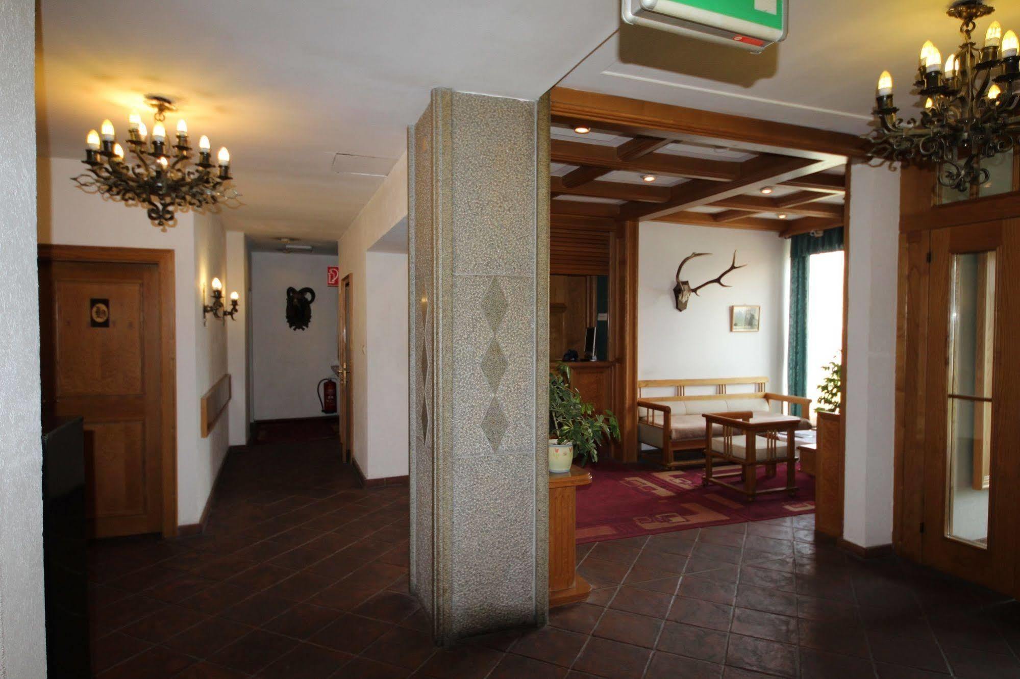 Hotel Kleinmuenchen Λιντς Εξωτερικό φωτογραφία
