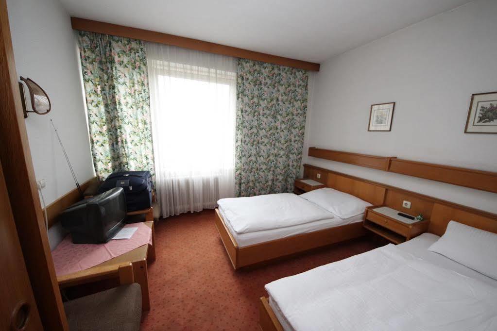 Hotel Kleinmuenchen Λιντς Εξωτερικό φωτογραφία